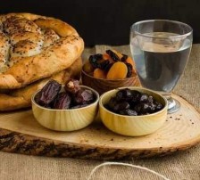 Hurma ile Oruç Tutmak